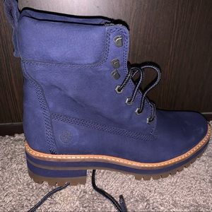 Timberland Women’s Courmayeur Valley 6 inch. Boot (Navy Nuback)